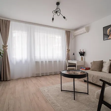 Black Iris - Cismigiu Park