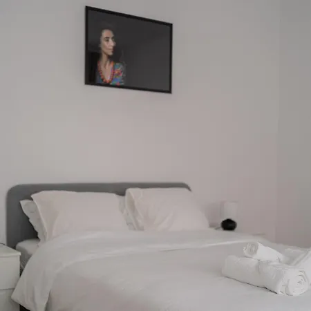 Black Iris - Cismigiu Park * Bucarest