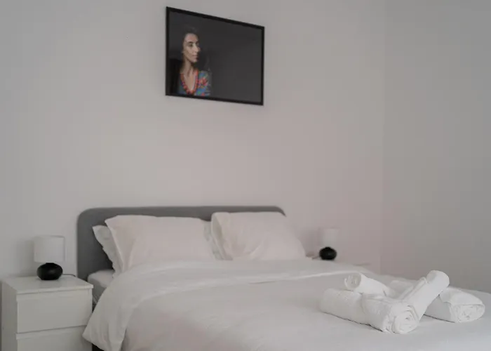 Black Iris - Cismigiu Park * ブカレスト