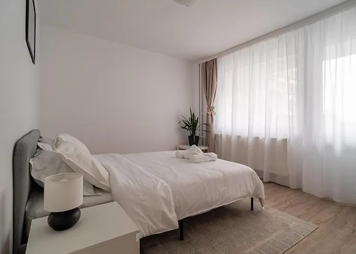 Black Iris - Cismigiu Park