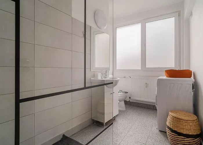 Black Iris - Cismigiu Park Appartement *